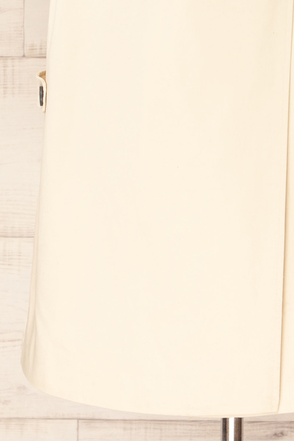 Georgetown Beige Sleeveless Trench Coat | La petite garçonne bottom