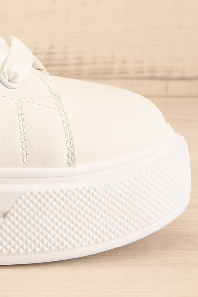 Gernade White Lace-Up Sneakers | La petite garçonne side front close-up