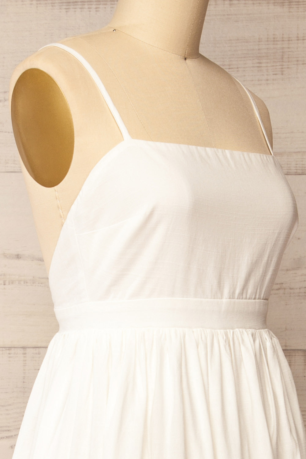 Ghunsa White Dress w/ Palm Embroideries | La petite garçonne side