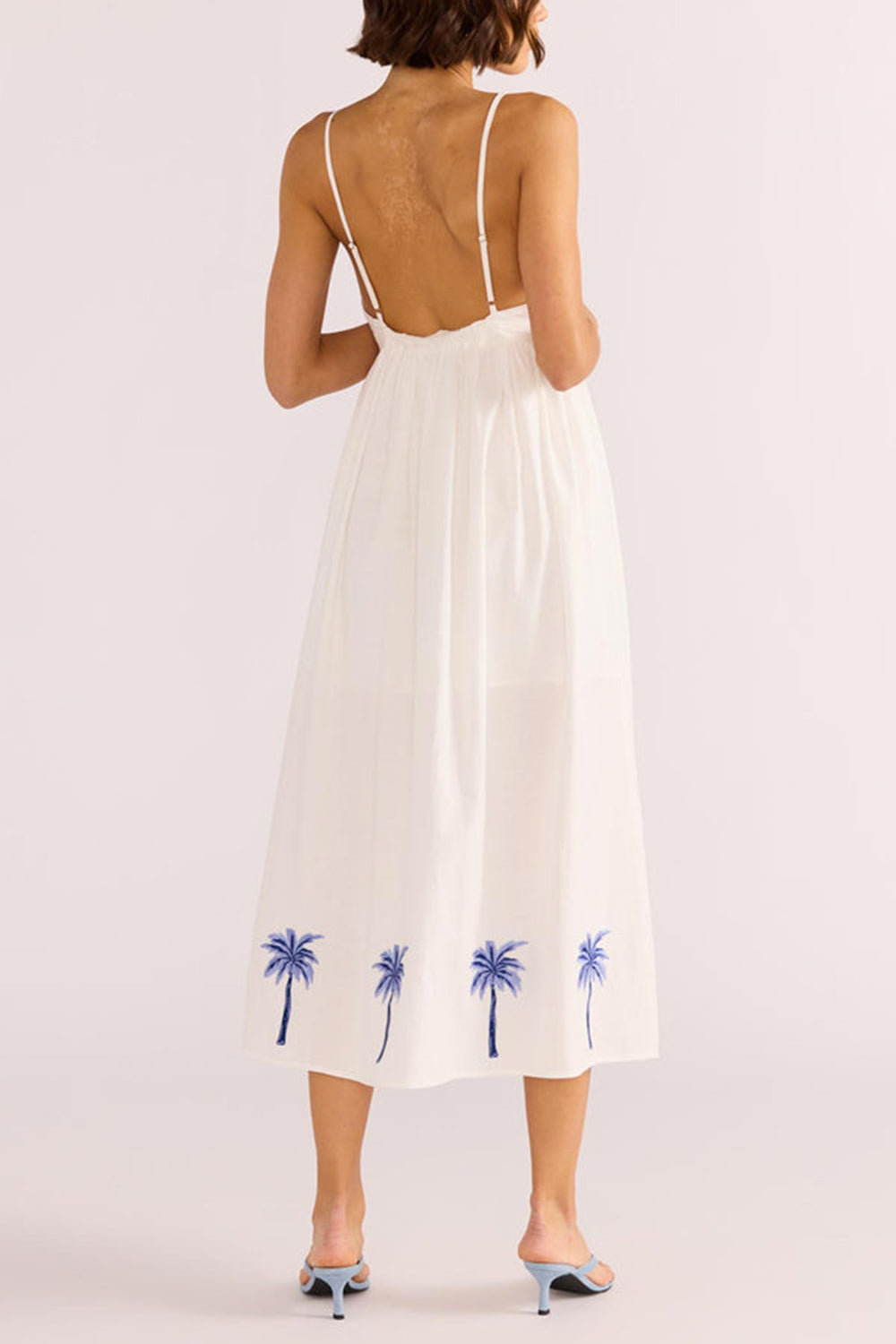 Ghunsa White Dress w/ Palm Embroideries | La petite garçonne model