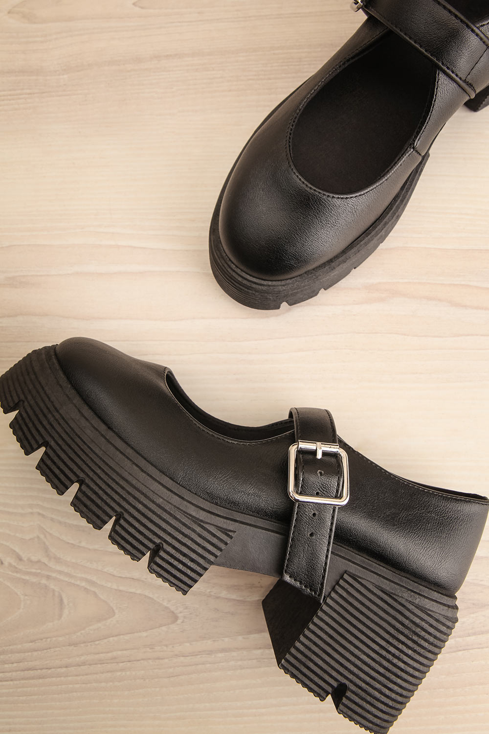 Gloucester Black Platform Mary-Jane Shoes La petite garçonne