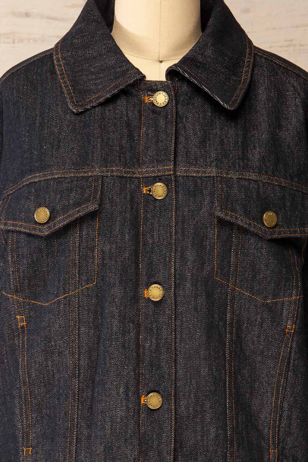 Gwadar Dark Denim Jacket with Pockets | La petite garçonne front close-up