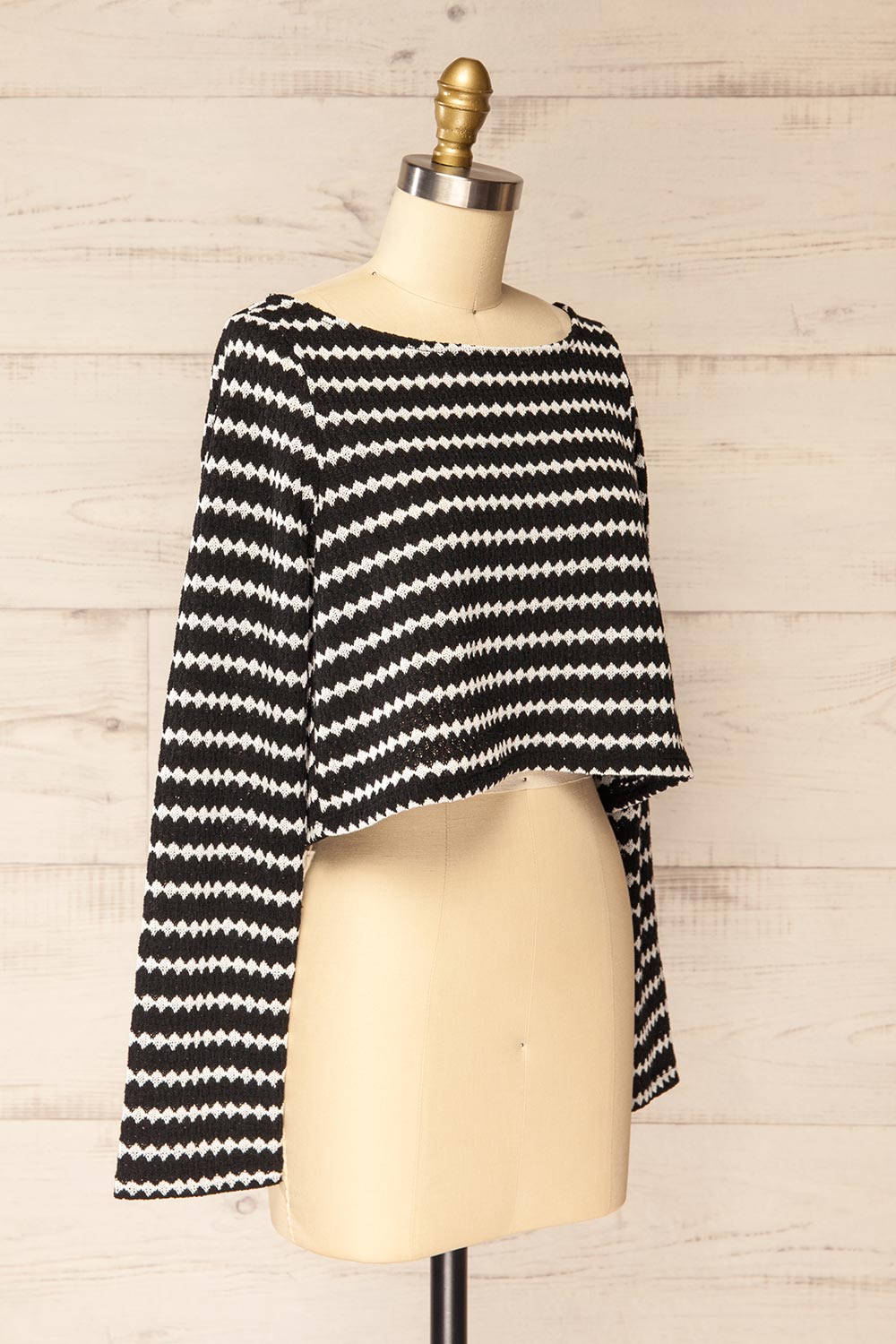 Haumi Black Cropped Diamond-Patterned Knit Top | La petite garçonne side view