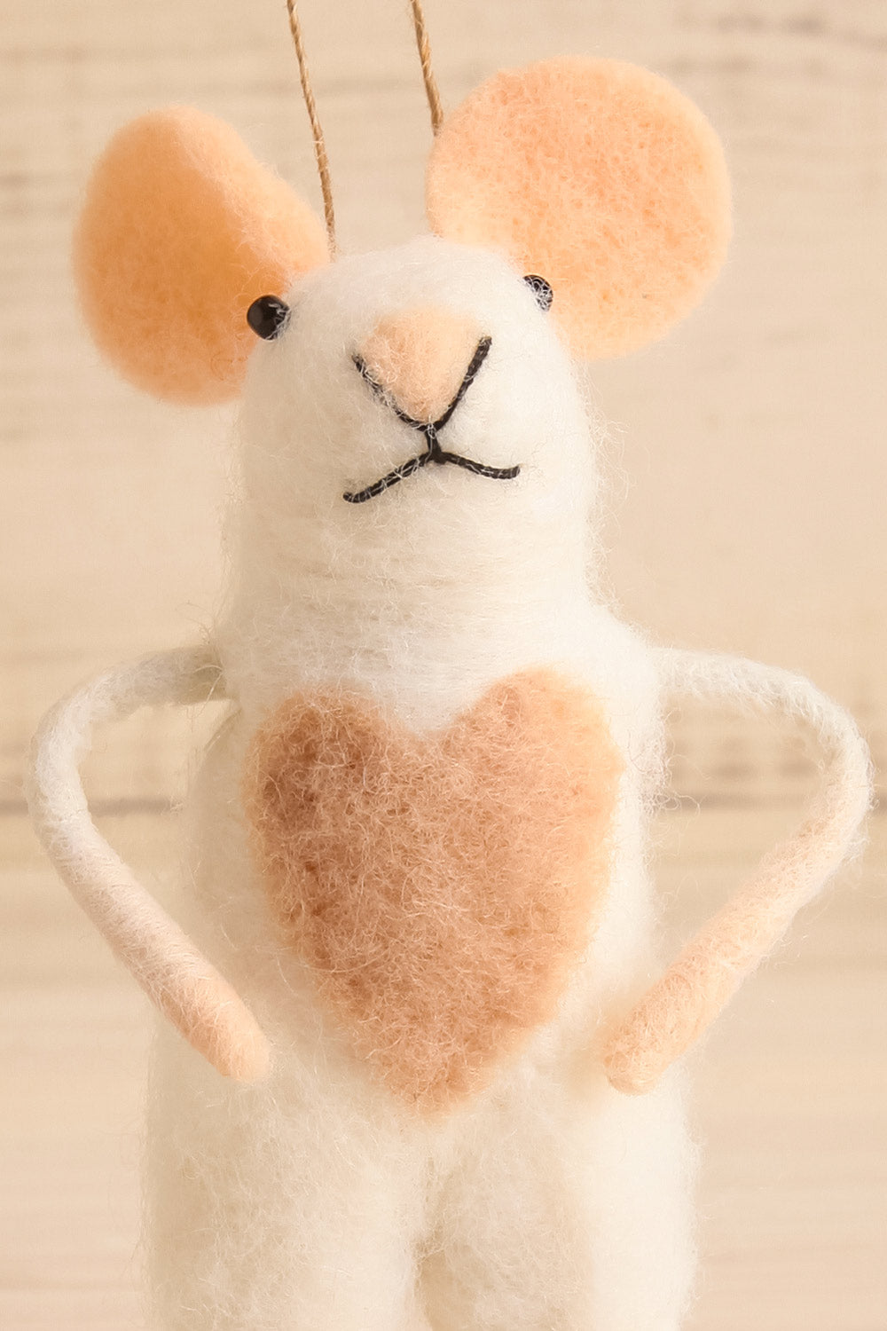 heart-full-_-eclectic-mouse-holiday-ornament-1 close-up