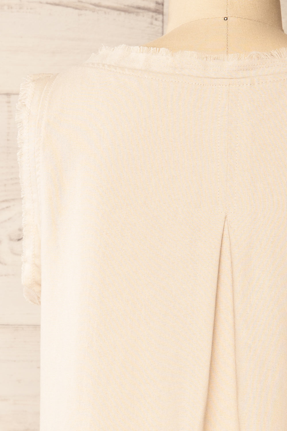 Helsinki Beige V-Neck Tank Top w/ Frayed Hem | La petite garçonne back close-up