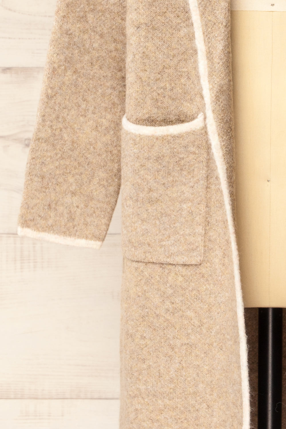 Hull Brown Knitted Jacket with Contrasting Border | La petite garçonne sleeve