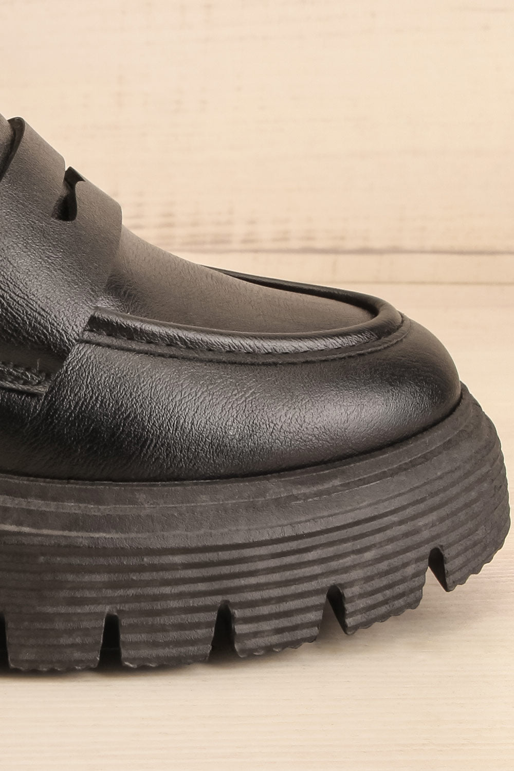 Ibberton Chunky Heeled Black Loafers | La petite garçonne side front close-up