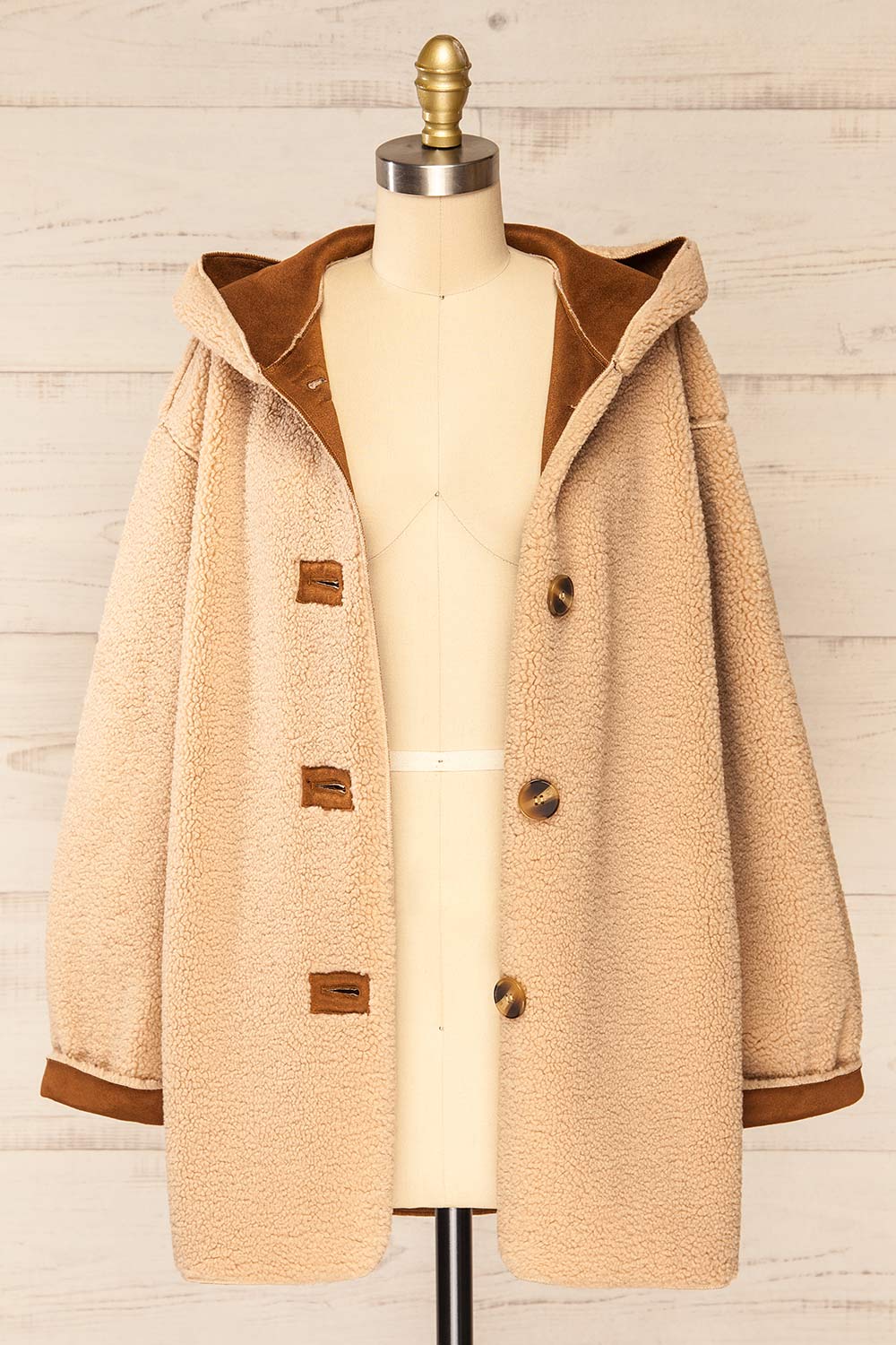 Istanbul Beige Sherpa Coat w/ Faux-Suede Lining | La petite garçonne open view