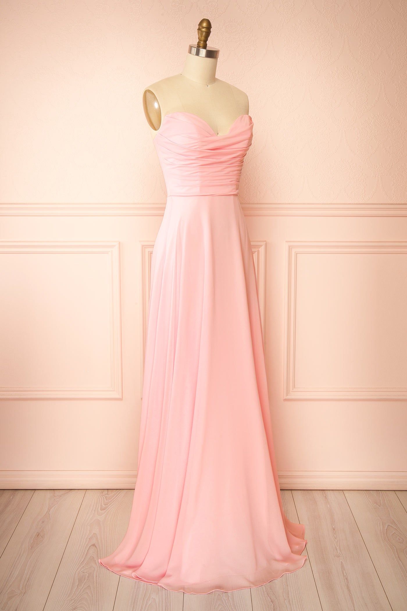 Janie Rose | Robe Maxi en Chiffon avec Décolleté en Coeur et Foulard