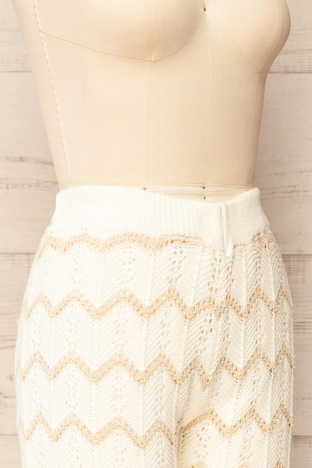 Jankovic High-Waisted Ivory Crochet Pants | La petite garçonne side
