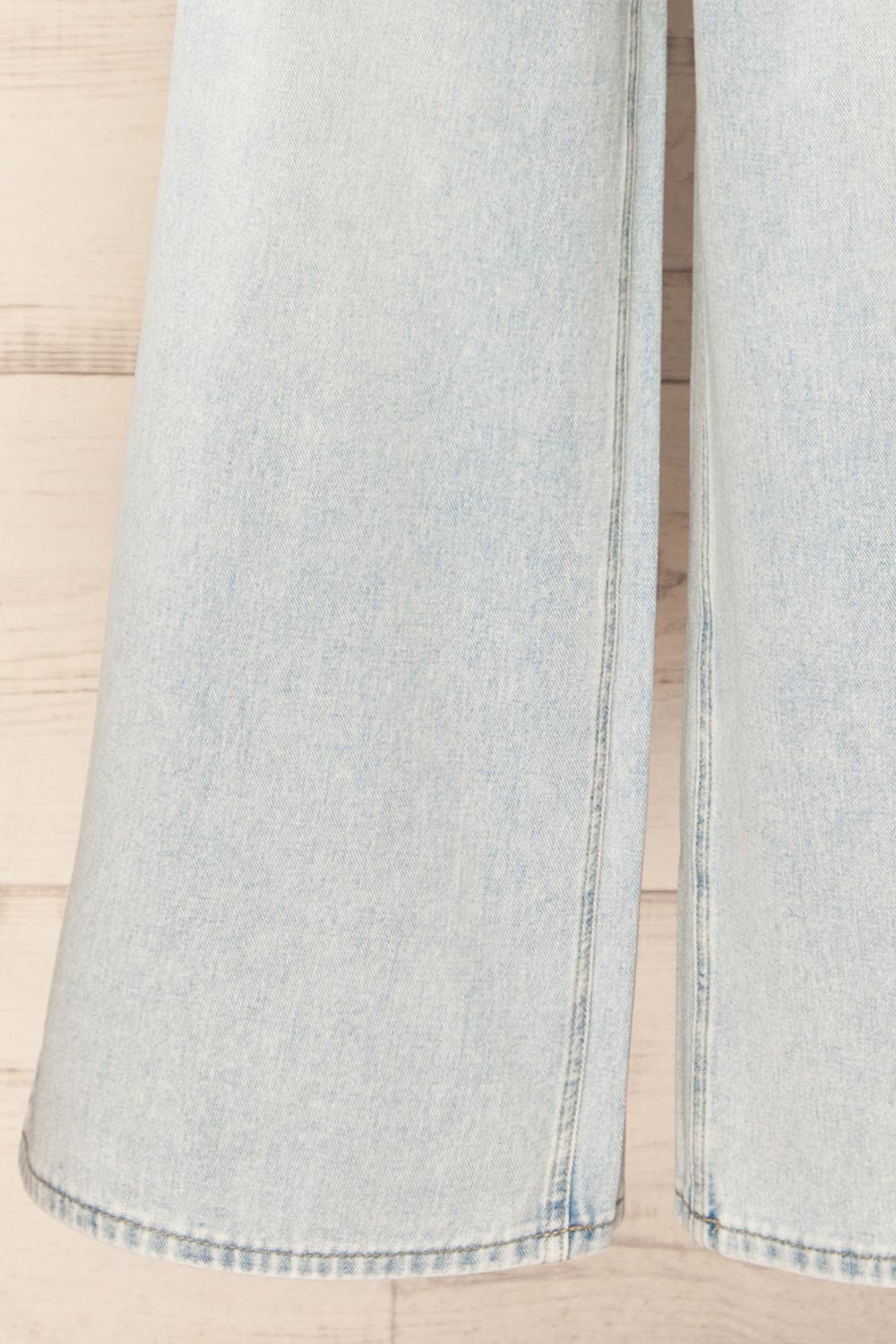 Jeju Wide-Leg Light Blue Jeans | La petite garçonne  bottom