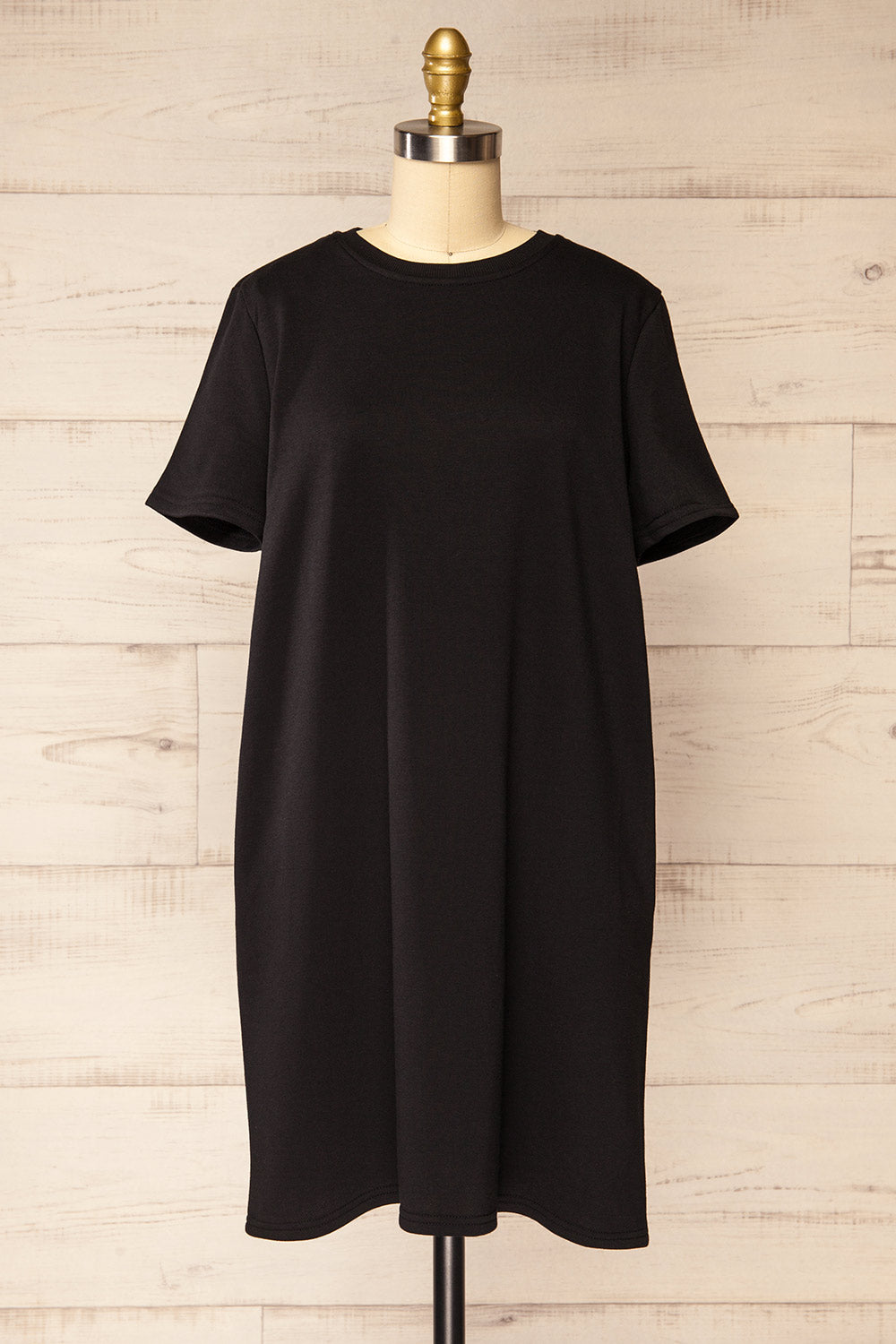 Jerzey Black T-Shirt Dress w/ Pockets | La petite garçonne front view