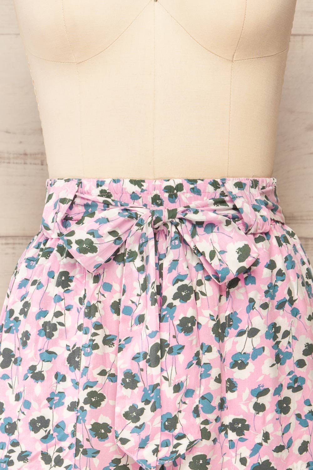 Joey Floral Pink High-Waisted Shorts w/ Belt | La petite garçonne front
