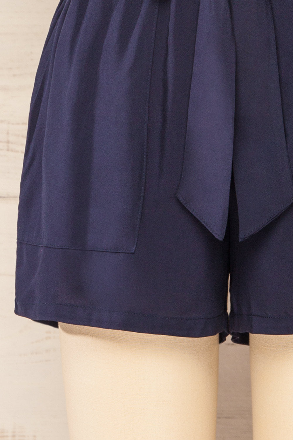 Joey Navy High-Waisted Shorts w/ Belt | La petite garçonne bottom