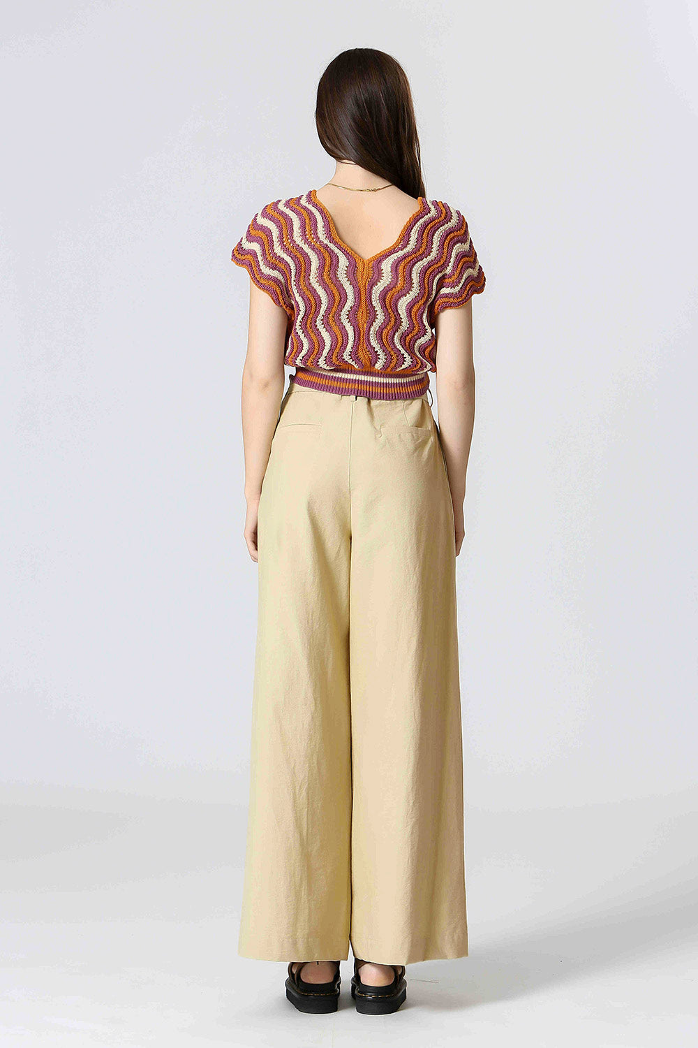 Jomson High-Waisted Pleated Trousers | La petite garçonne front view model back
