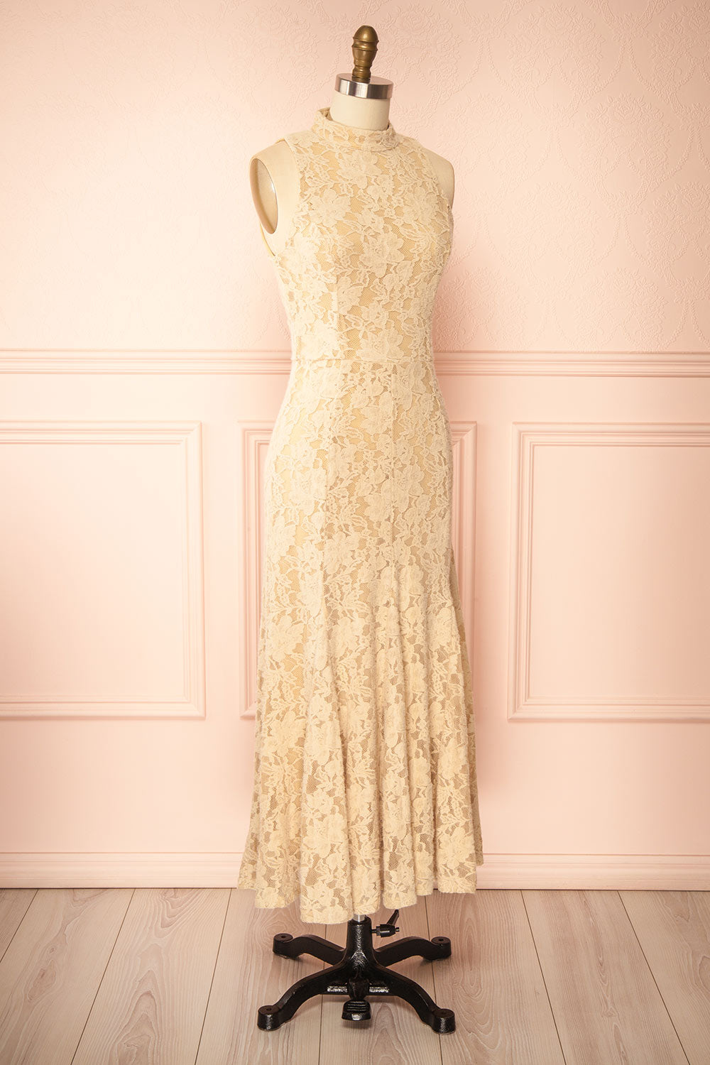 Josephine | Robe Midi Sans Manches Beige en Dentelle