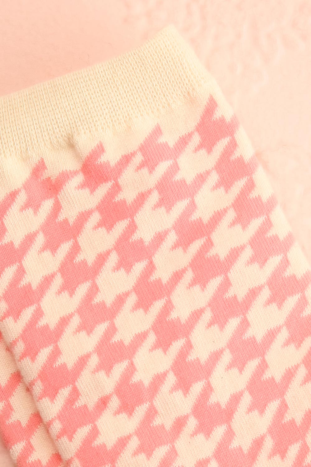 Juda Pink Houndstooth Crew Socks | Boutique 1861 details