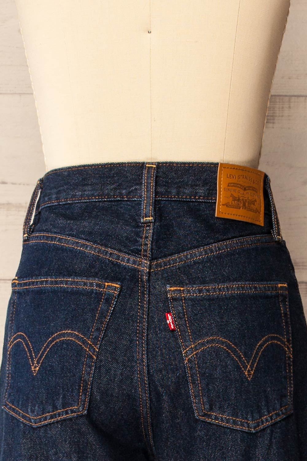 Kage Dark Wash High-Waisted Wide-Leg Jeans | La petite garçonne back