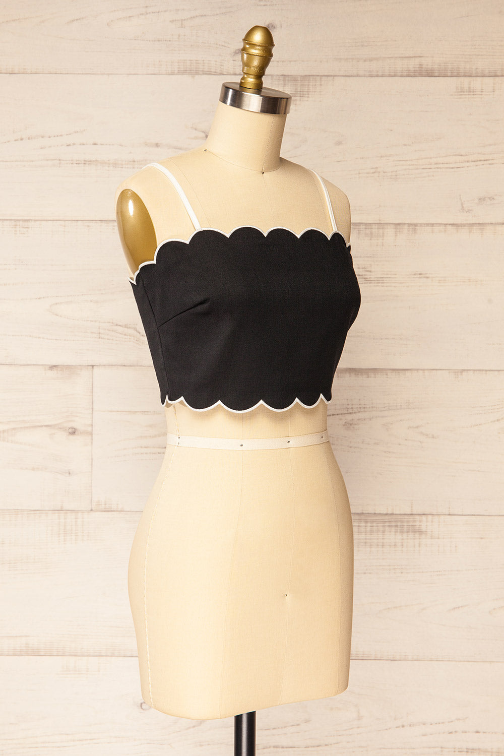 Kalila Black Cropped Top w/ Scalloped Hemline | La petite garçonne side view