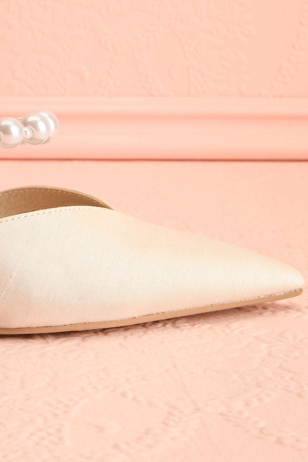 Kanika Pointed-Toes Heel with Pearls | Boudoir 1861 side front