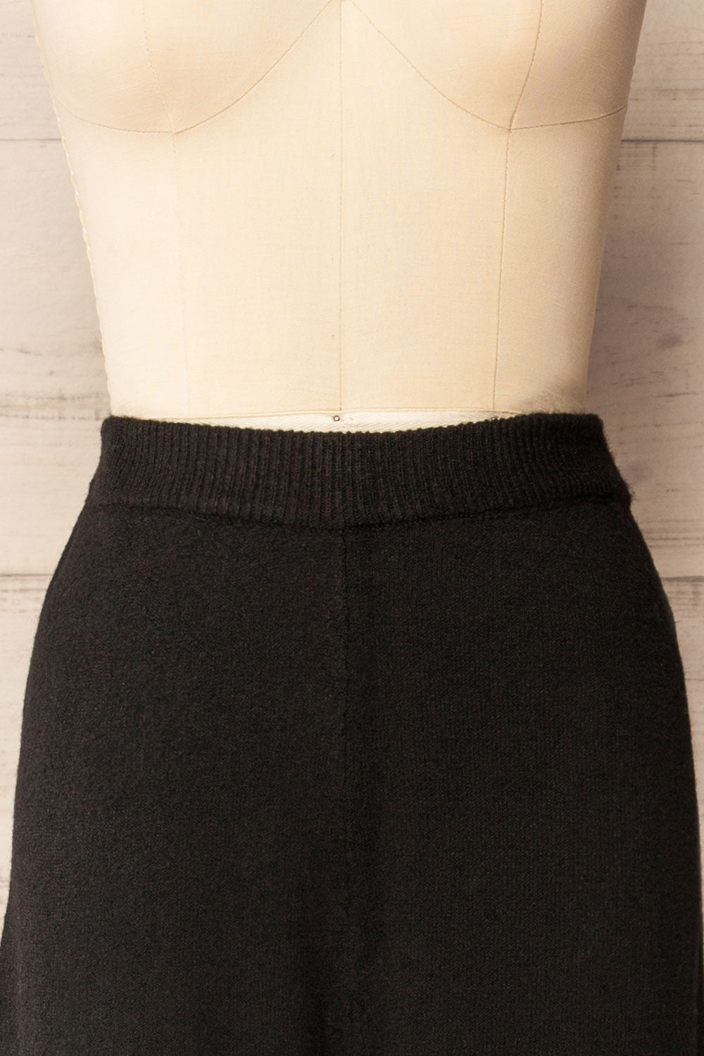 Kano Black Knitted Set with Scarf | La petite garçonne pants