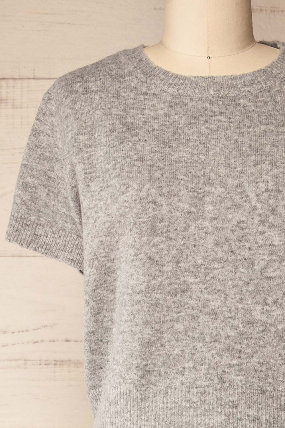 Kano Grey Knitted Set with Scarf | La petite garçonne front