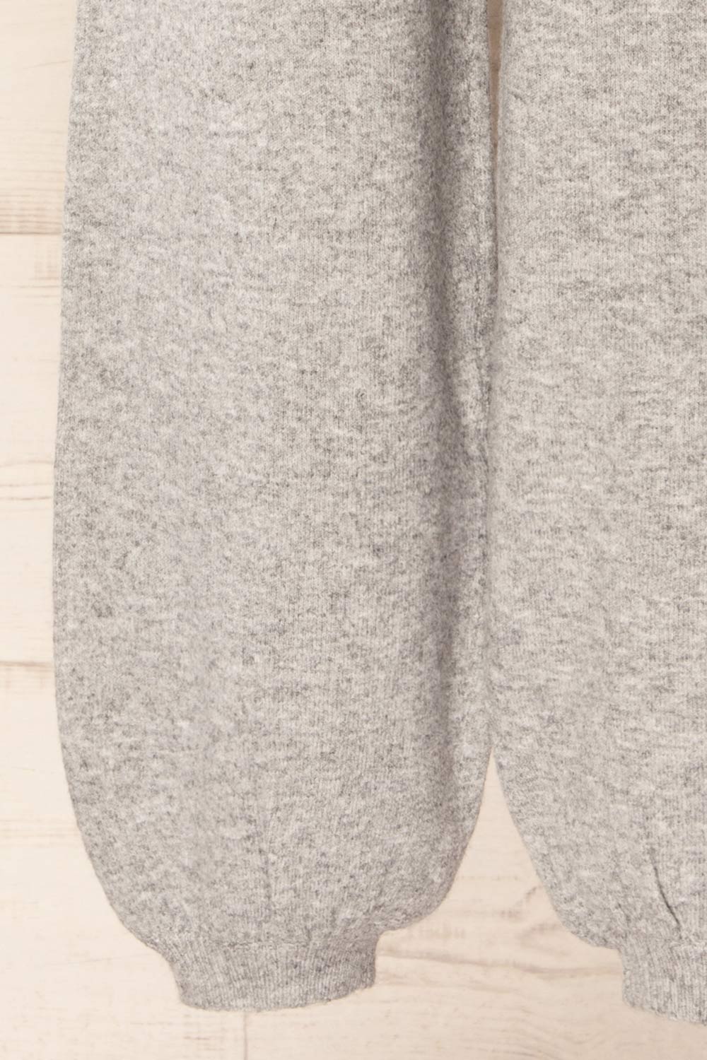 Kano Grey Knitted Set with Scarf | La petite garçonne bottom