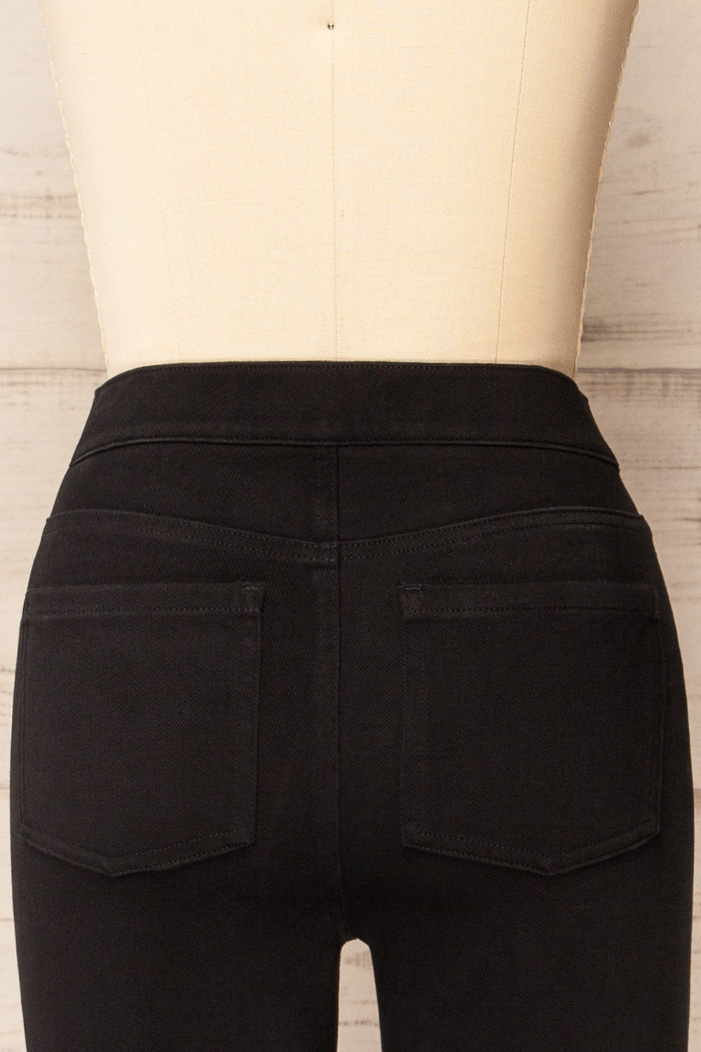 Kawntry Black Ankle Jeggings | La petite garçonne back