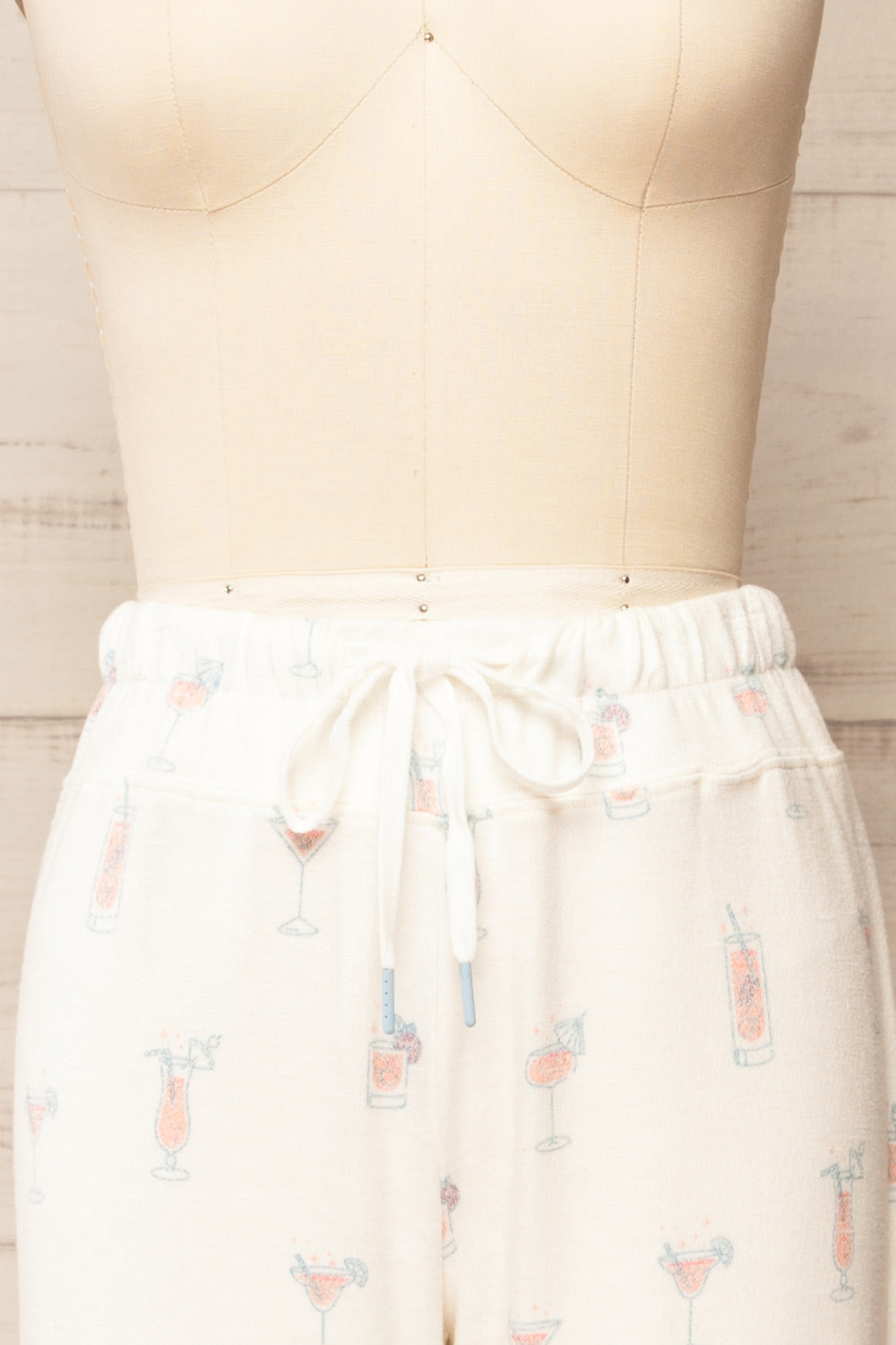 Keegan Ivory Pyjama Joggers w/ Cocktail Print | La petite garçonne front