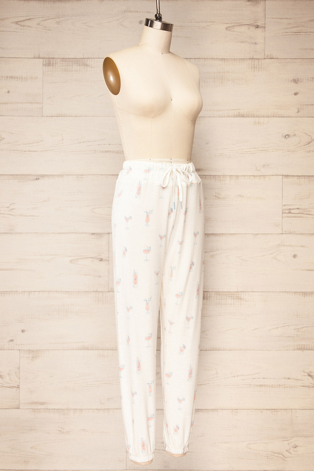 Keegan Ivory Pyjama Joggers w/ Cocktail Print | La petite garçonne side view