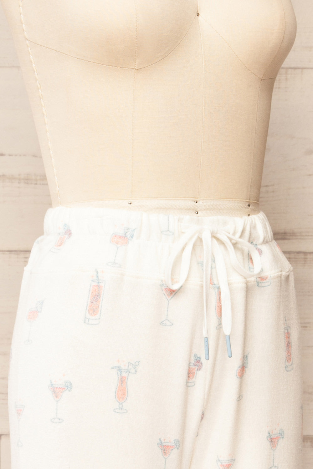 Keegan Ivory Pyjama Joggers w/ Cocktail Print | La petite garçonne side