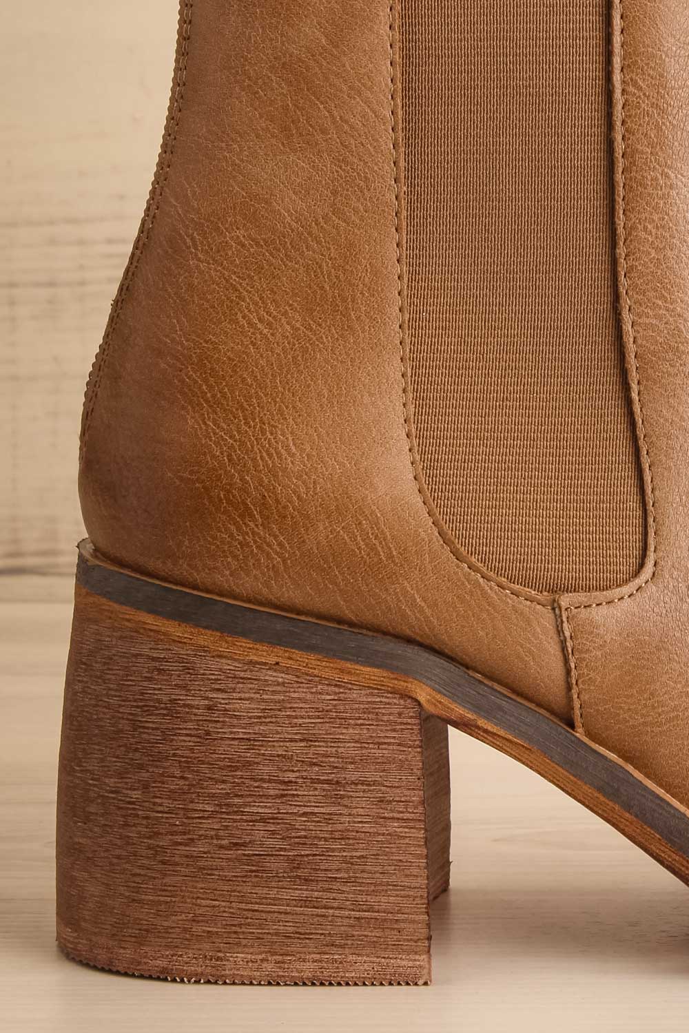 Kelso Caramel Platform Heeled Boots | La petite garçonne heel