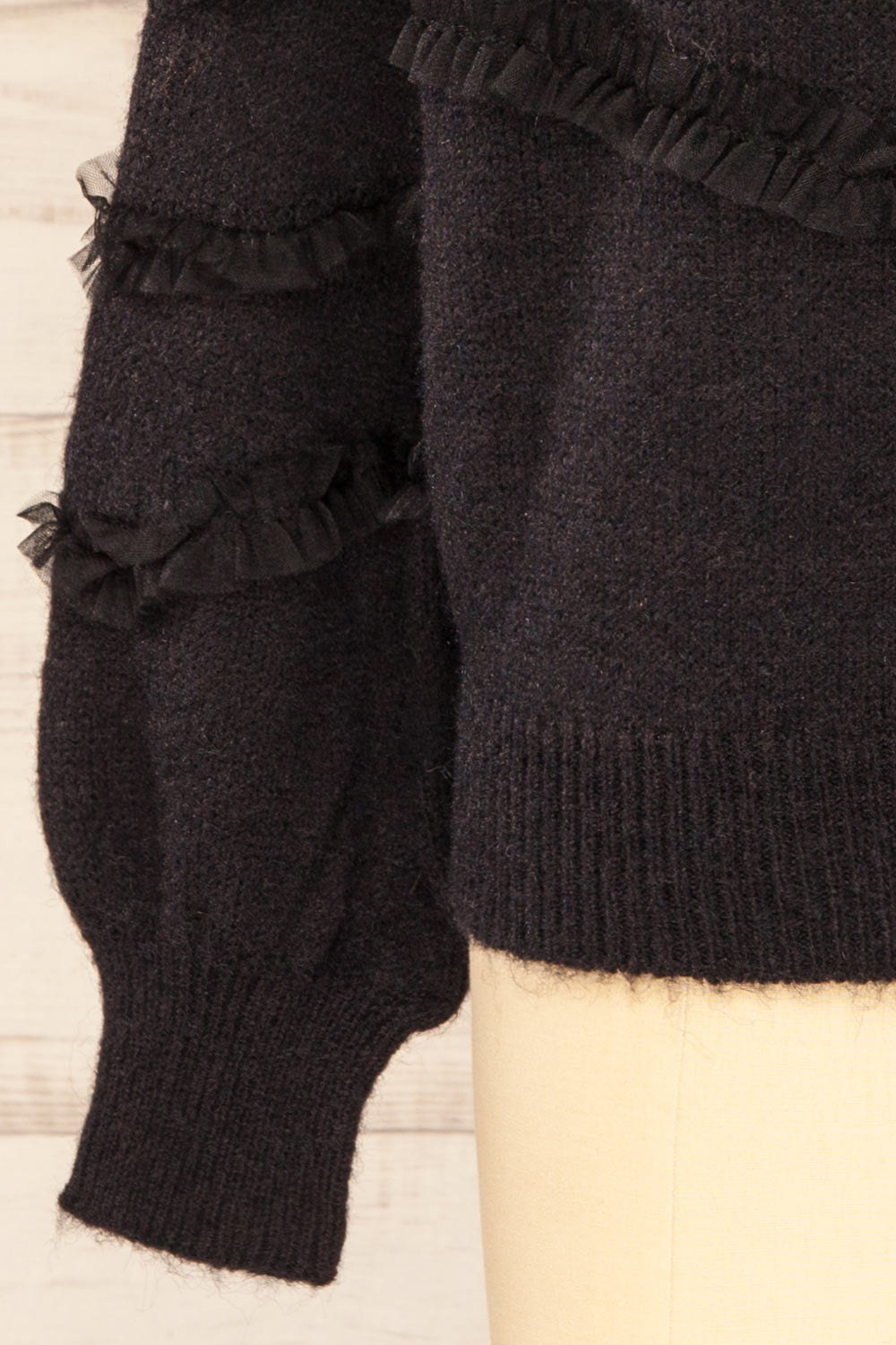 Kemperbad Black Knit Sweater w/ Ruffles | La petite garçonne sleeve