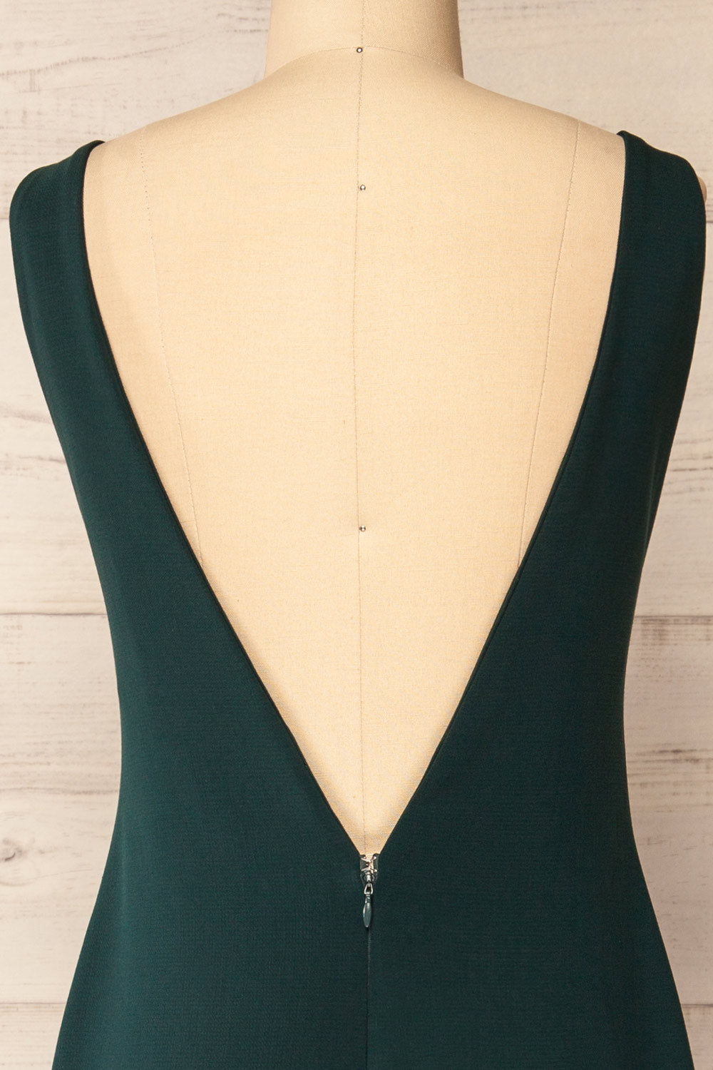 Kovna Green Fitted Midi Dress w/ Open Back | La petite garçonne back close-up