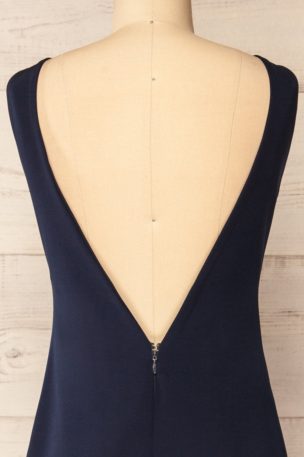 Kovna Navy Fitted Midi Dress w/ Open Back | La petite garçonne back close-up