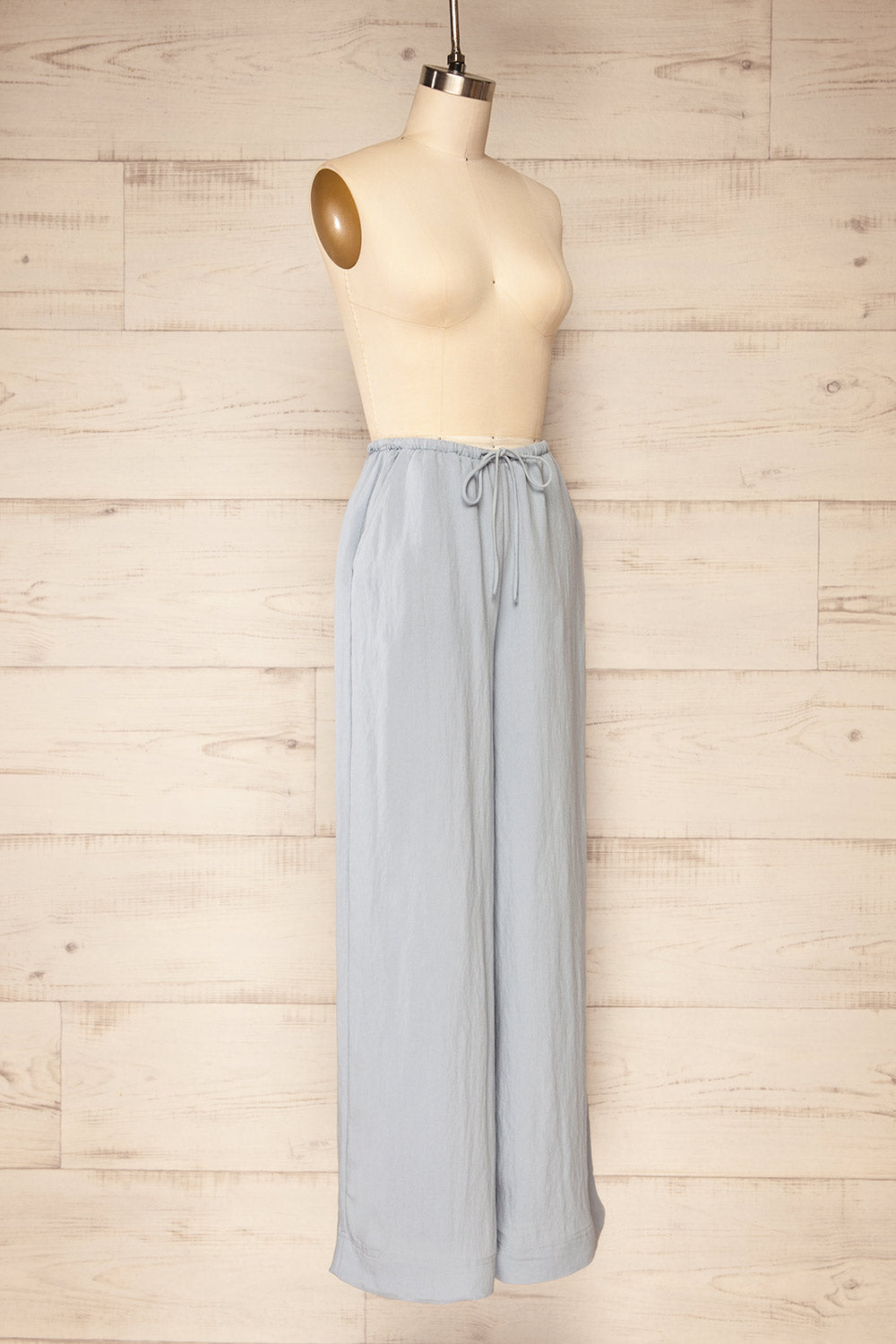 Koya Blue Lined High-Waisted Pants | La petite garçonne side view