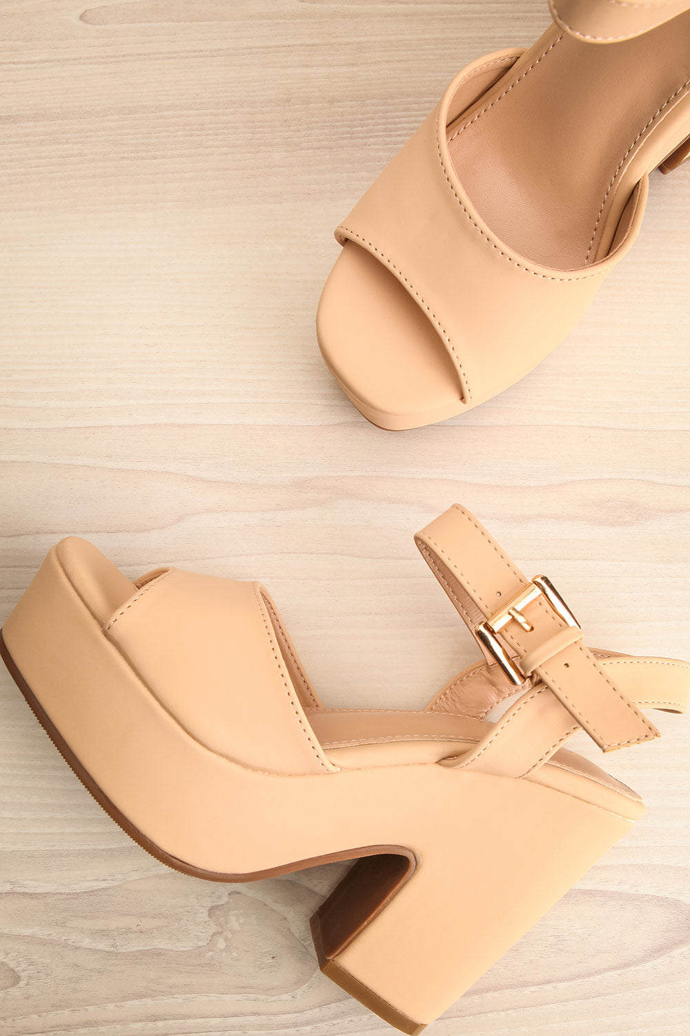 Kristy Beige Chunky Heeled Platform Sandals | La petite garçonne flat view