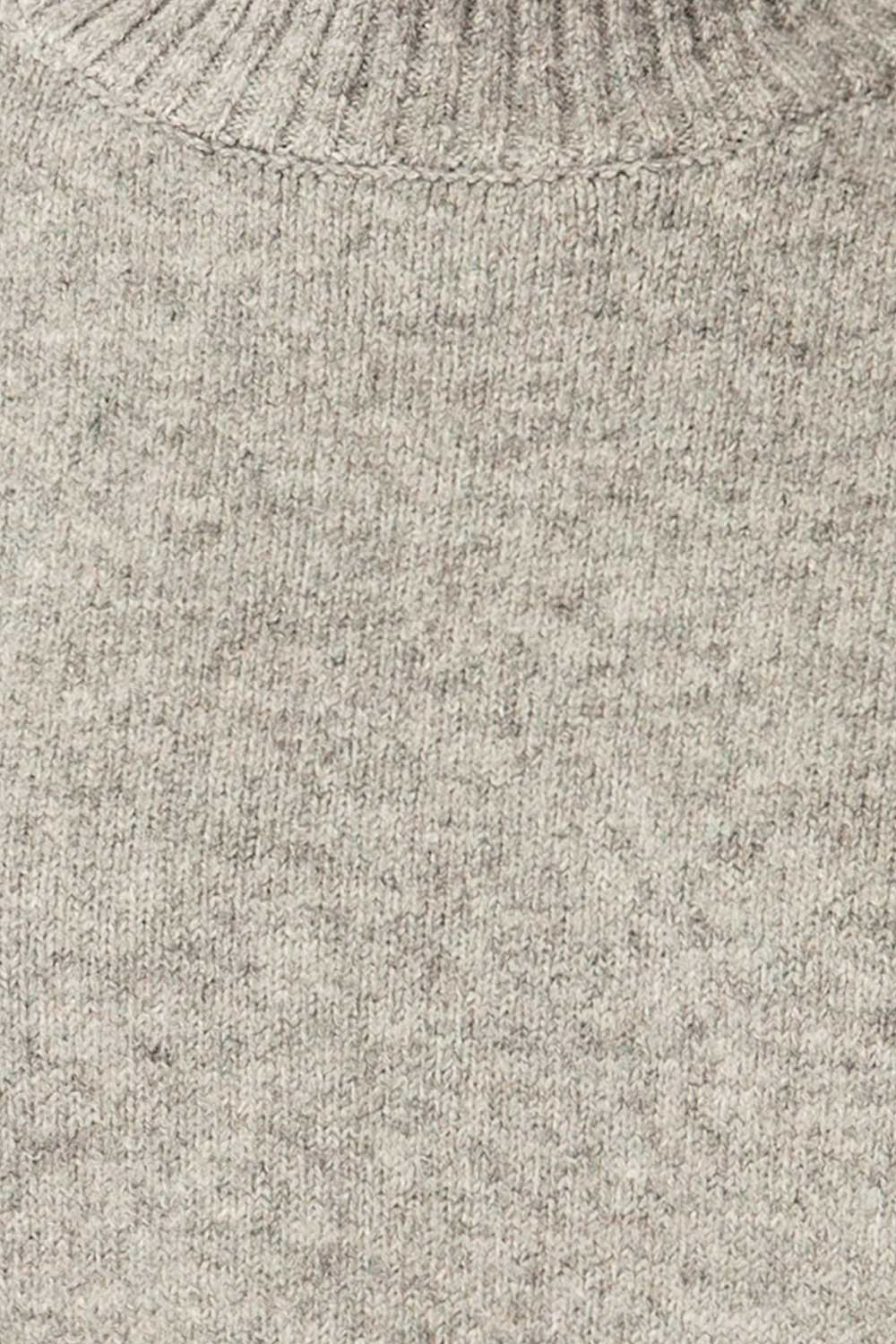 Lander Oversized Grey Knitted Sweater | La petite garçonne fabric