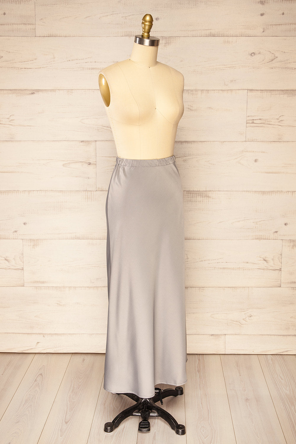 Lehavre Grey Maxi Satin Skirt | La petite garçonne side view