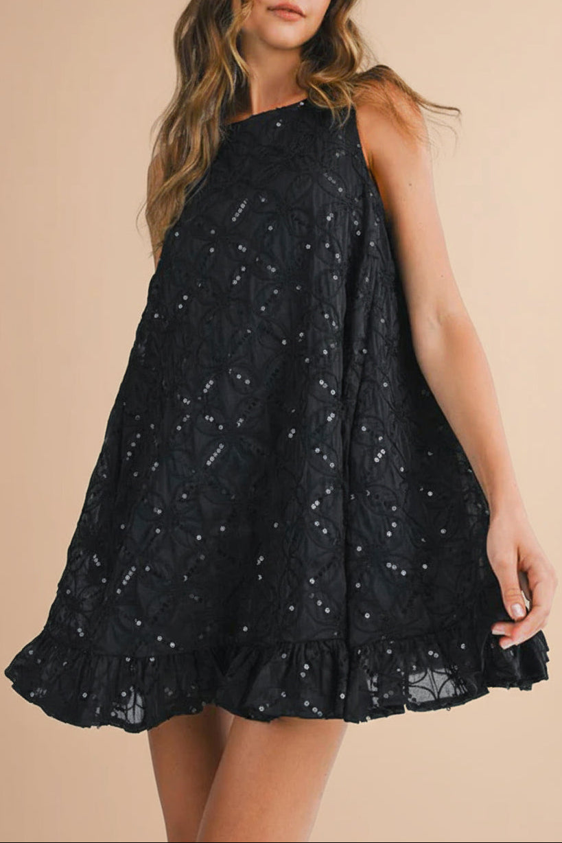 Lelia Black Short Sleeveless Dress | Boutique 1861 model