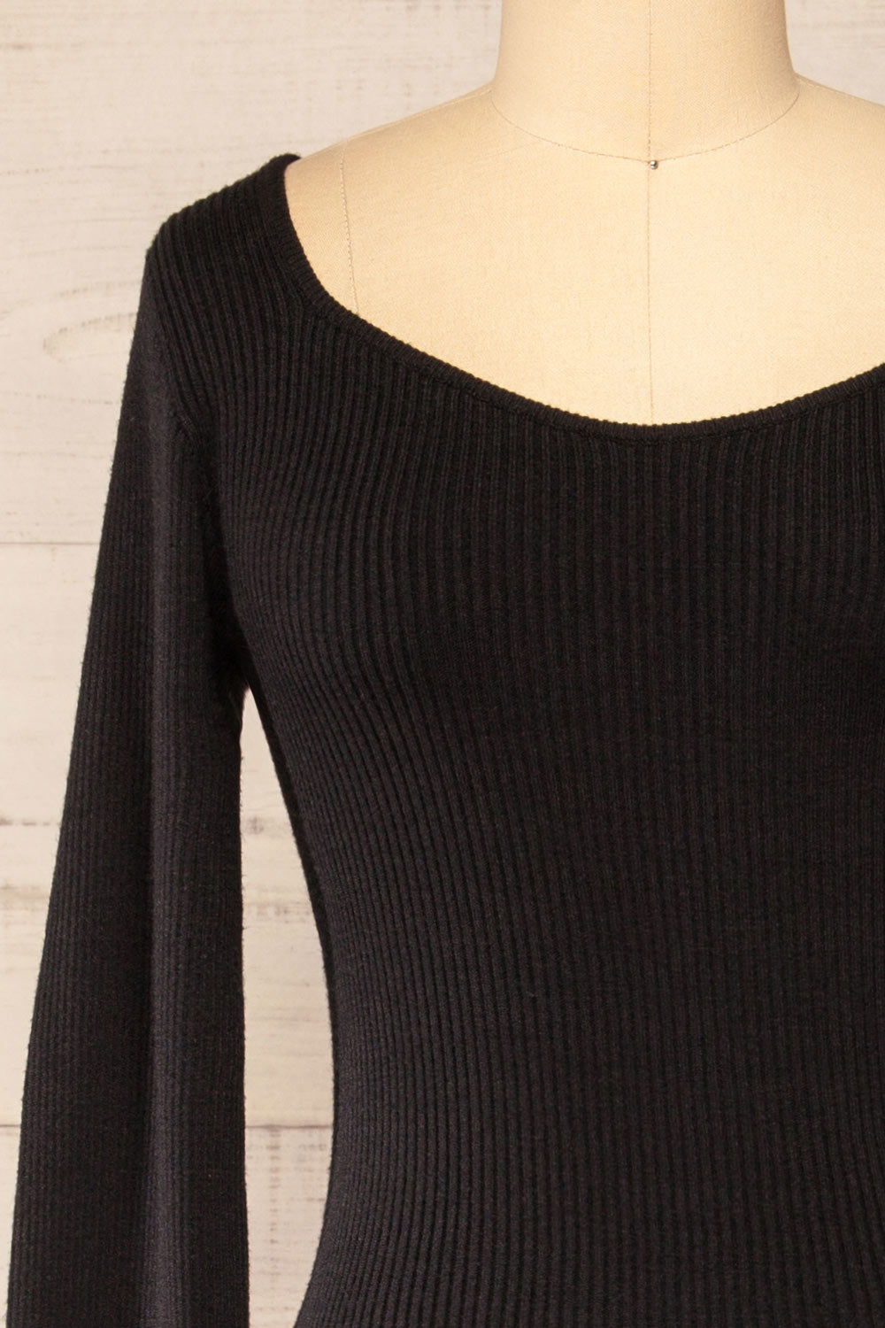 Lilongwe Black Ribbed Midi Dress w/ Long Sleeves | La petite garçonne front close-up