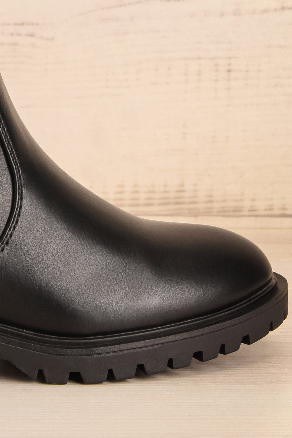 Luena Black Studded Chelsea Boots | La petite garçonne front