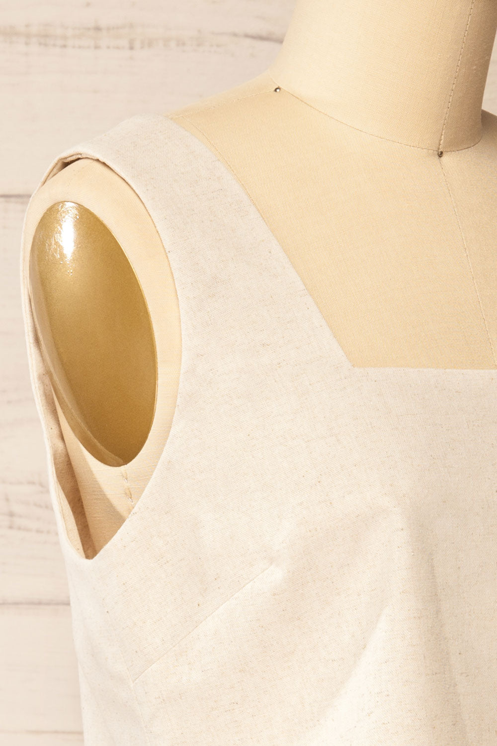 Lukla Beige Cropped Linen Tank Top | La petite garçonne side