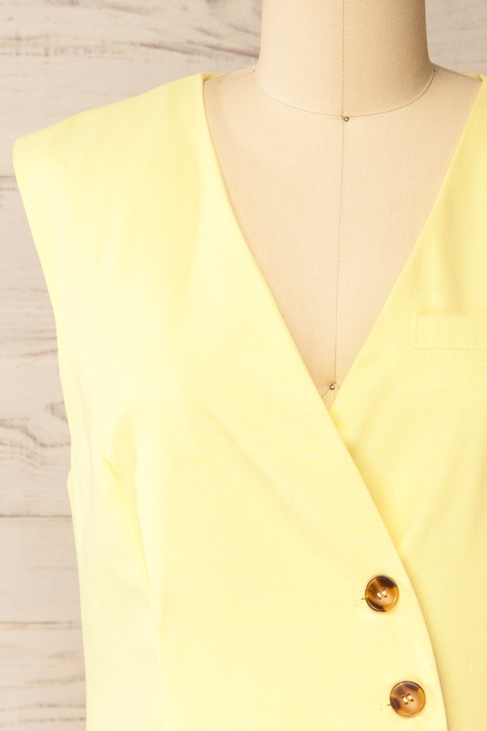 Lwang Light Yellow Longline Button-Down Vest Top | La petite garçonne front