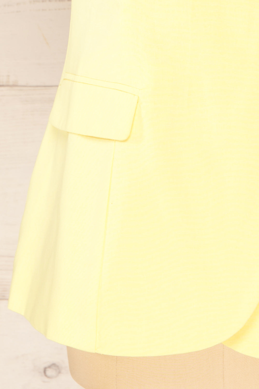 Lwang Light Yellow Longline Button-Down Vest Top | La petite garçonne bottom