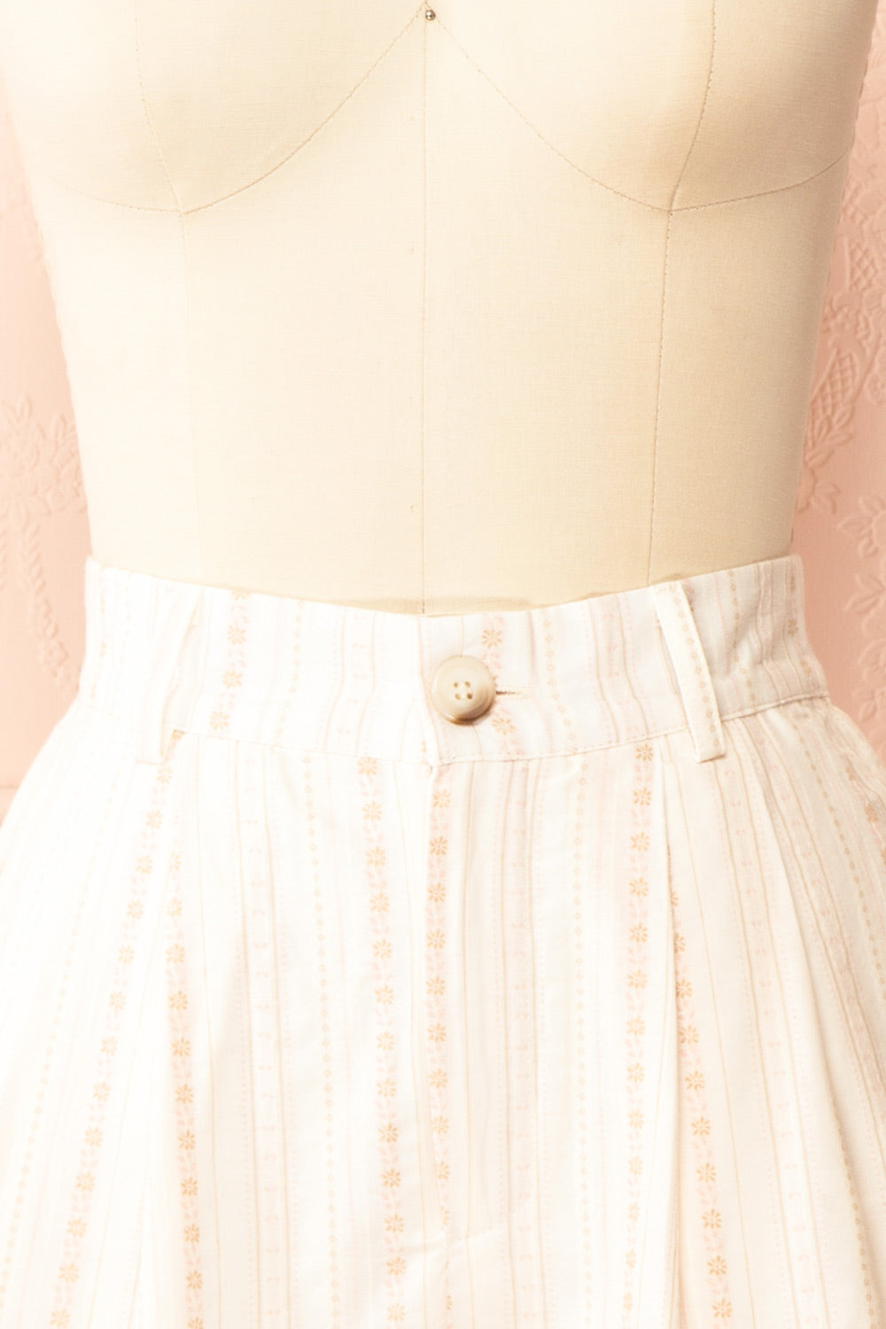 Mahito High-Waisted Patterned Shorts | Boutique 1861 front