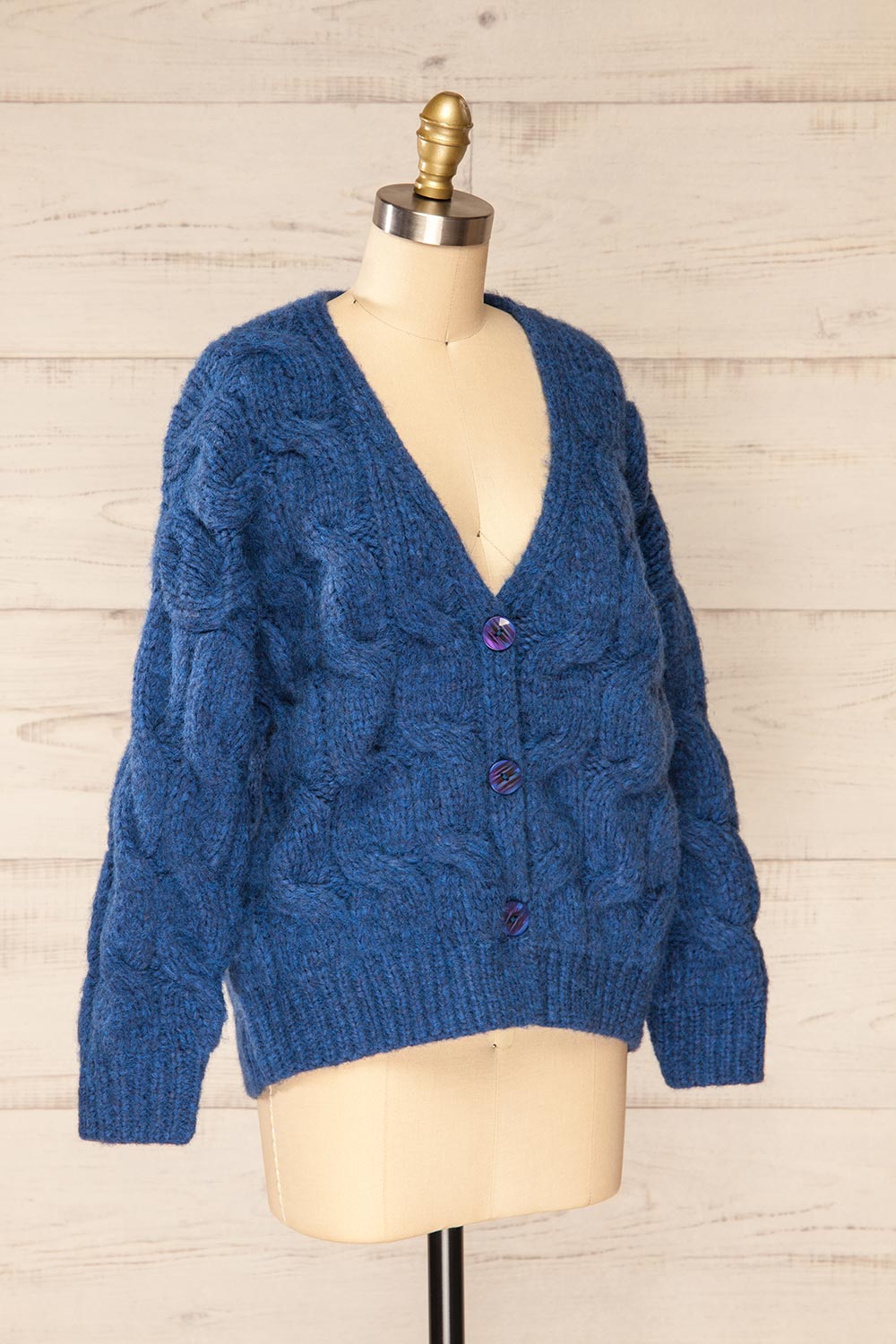 Manchester Blue Button-Up Thick Knit Cardigan | La petite garçonne side view