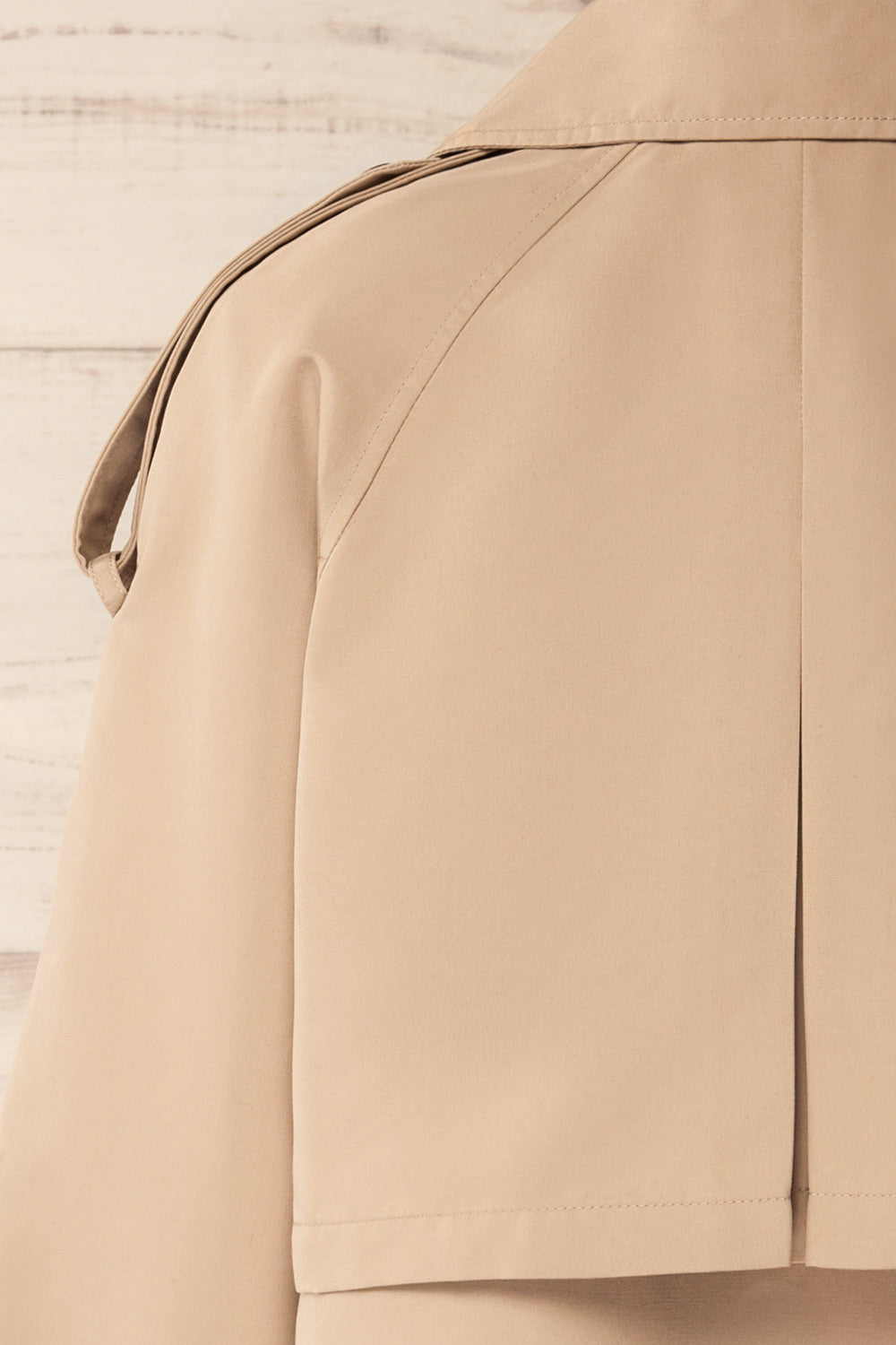 Manduria Short Trench Coat | La petite garçonne back