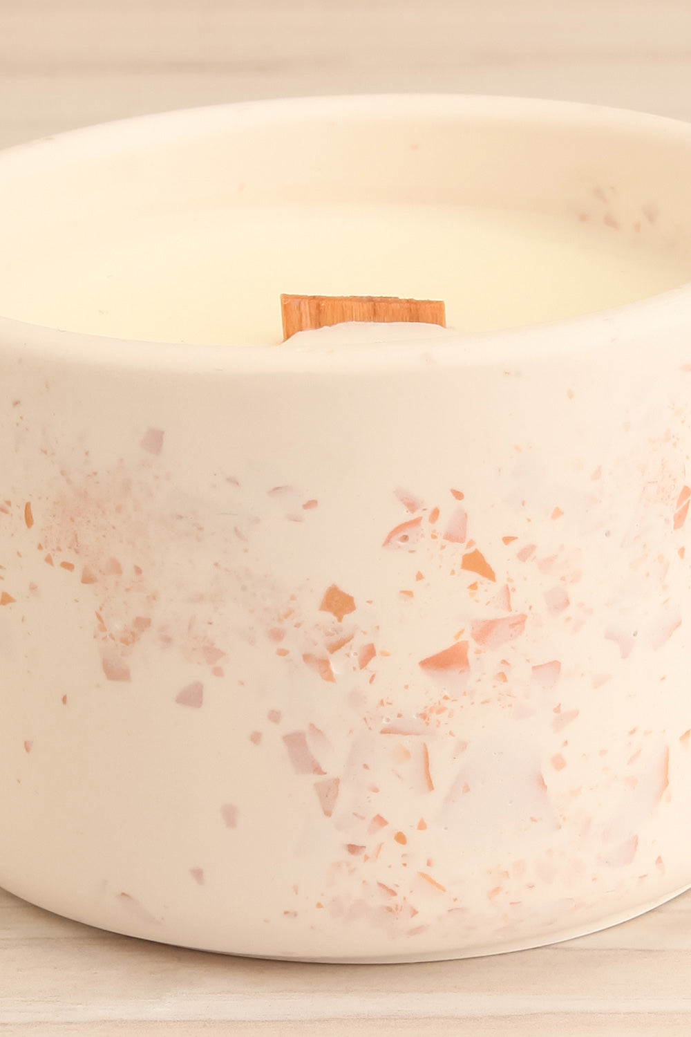 Manila Refillable Candle | Maison garçonne close-up