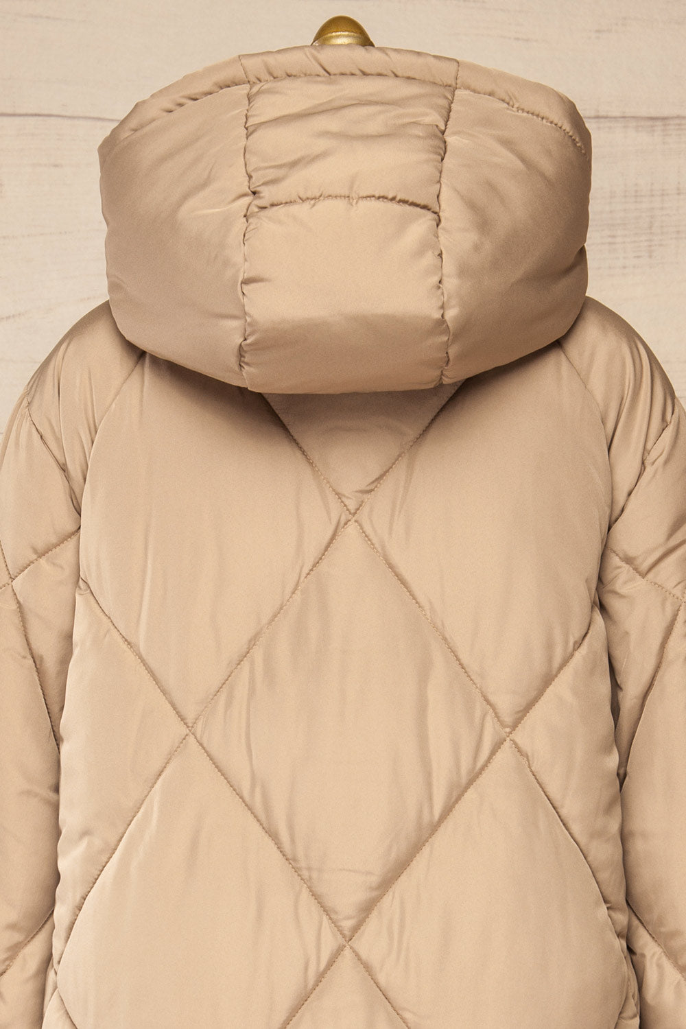 Manizales Beige Long Quilted Coat | La petite garçonne back close-up